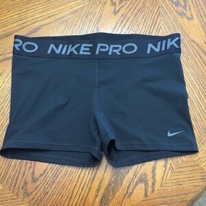 Women’s Nike Pro Shorts!! Brand new!